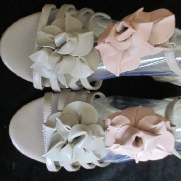 $215 KELSI DAGGER raised mum strap SANDAL 8m - Picture 4 of 5